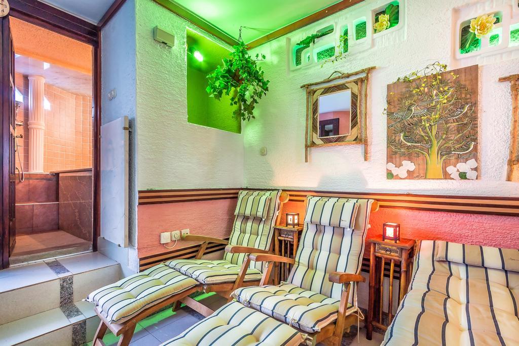 Villa Roses Apartments & Wellness Ічичі Екстер'єр фото