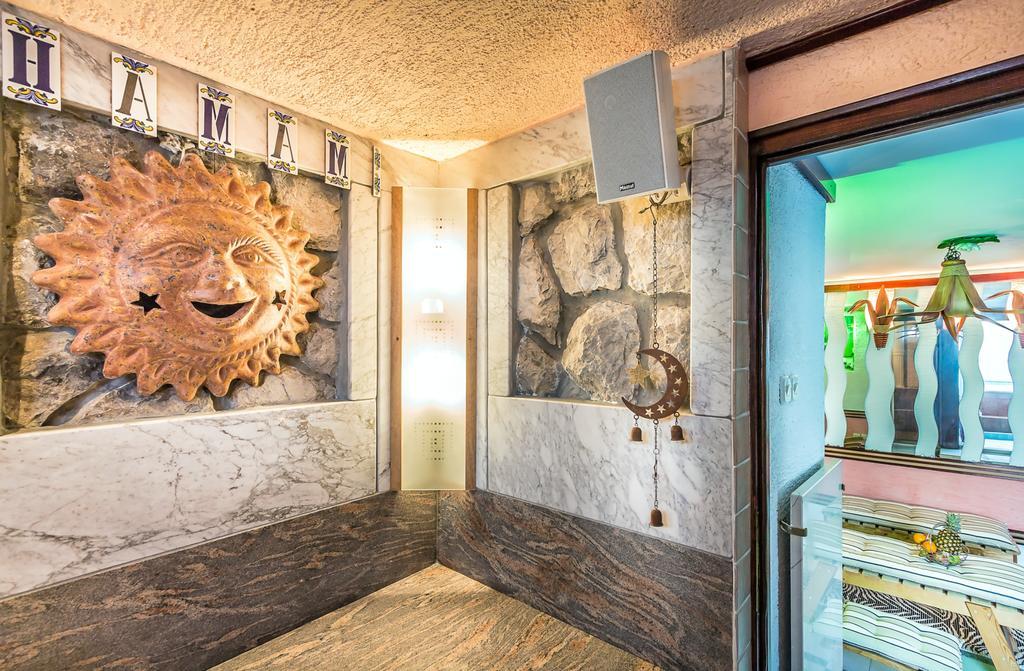 Villa Roses Apartments & Wellness Ічичі Екстер'єр фото