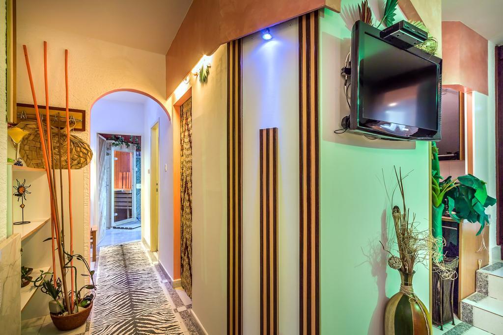 Villa Roses Apartments & Wellness Ічичі Екстер'єр фото