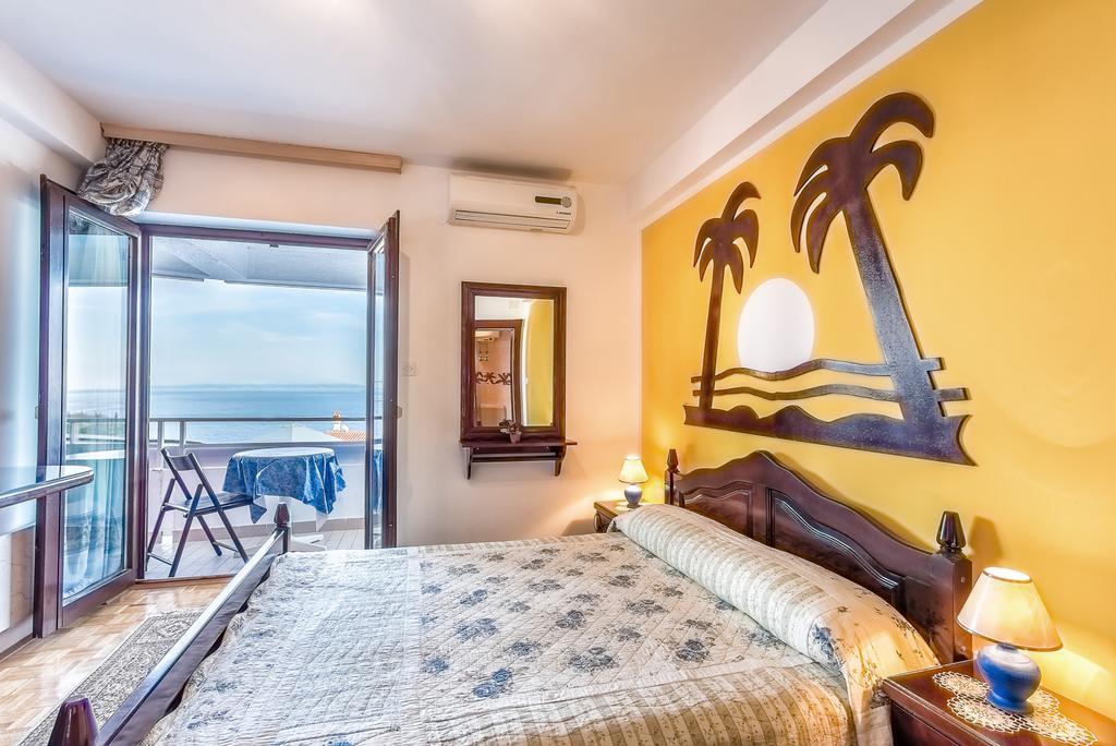 Villa Roses Apartments & Wellness Ічичі Екстер'єр фото