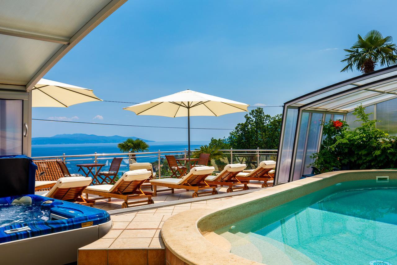 Villa Roses Apartments & Wellness Ічичі Екстер'єр фото