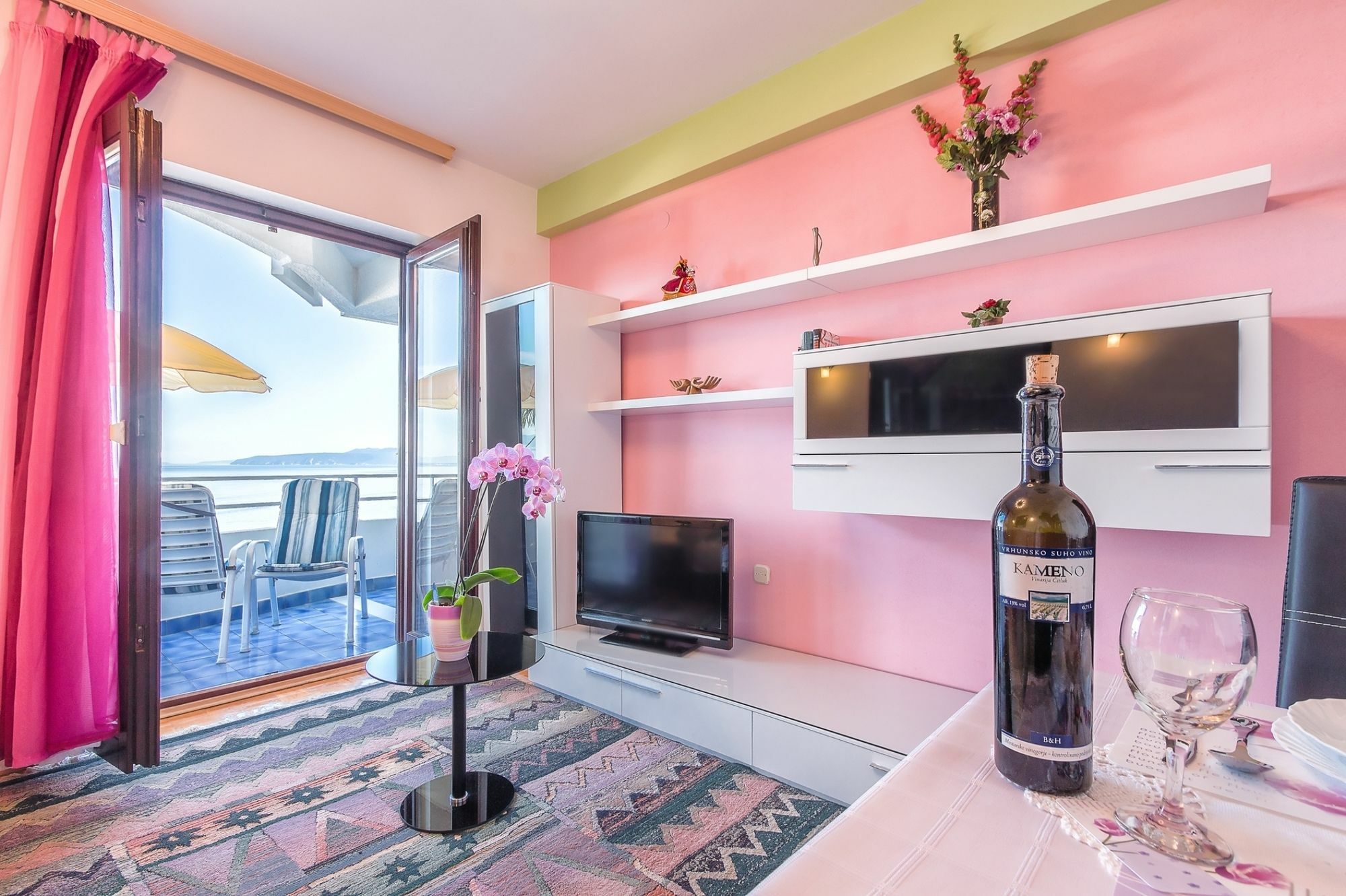 Villa Roses Apartments & Wellness Ічичі Екстер'єр фото