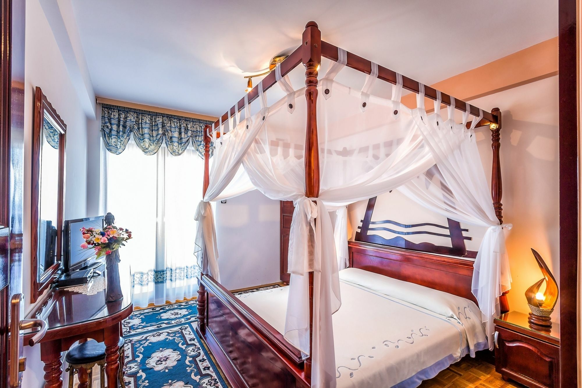 Villa Roses Apartments & Wellness Ічичі Екстер'єр фото