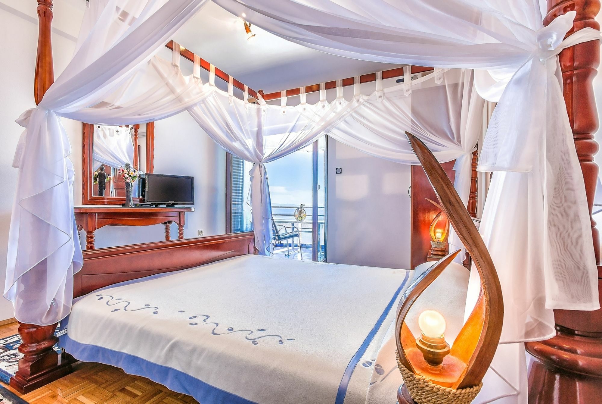 Villa Roses Apartments & Wellness Ічичі Екстер'єр фото