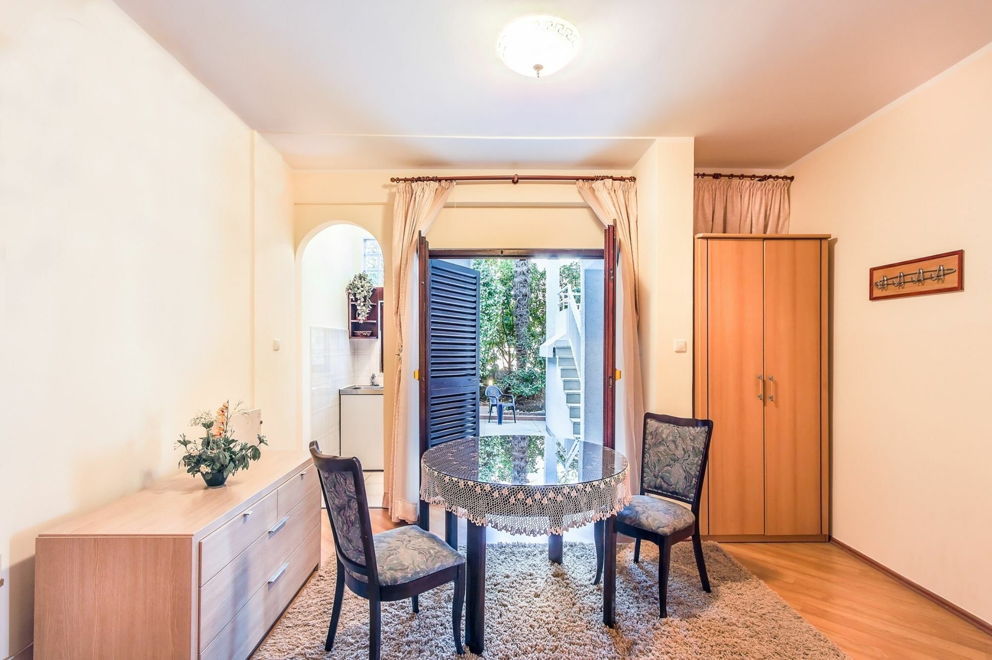 Villa Roses Apartments & Wellness Ічичі Екстер'єр фото